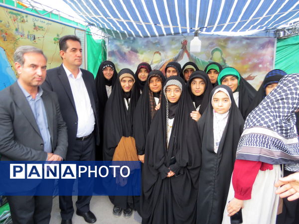 بازدید مدیرکل آموزش پرورش استان خراسان شمالی از غرفه‌های غدیرخم در بجنورد
