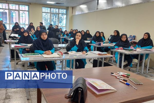 آیین نواختن زنگ استاندارد در هنرستان صدیقه ناظران 