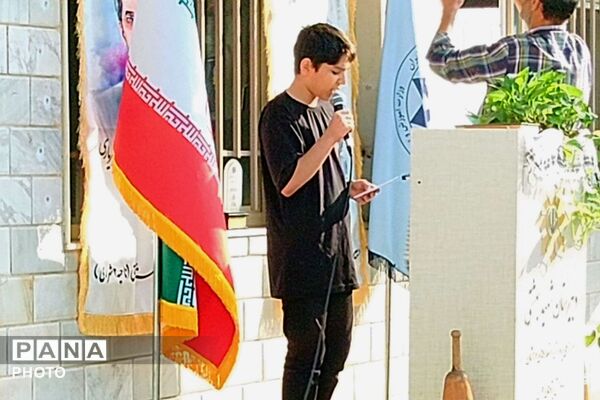 مراسم افتتاحیه هفته پدافند غیرعامل با حضور مدیر آموزش و پرورش ناحیه دو شهرری 