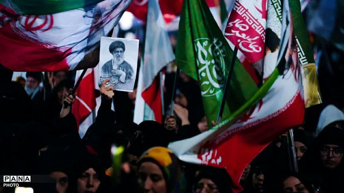 رزاقی نیا: قهرمان این شب‌ها مردم هستند، در جام جهانی بهترین نتیجه را می‌گیریم