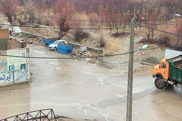 طنین ترانه باران زمستانی در آسمان شهر بار نیشابور 