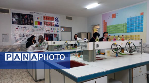 مسابقات علمی علوم تجربی در پژوهش سرای رازی مشهد 