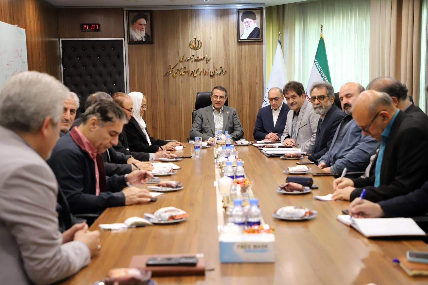 دولت با تمام توان در بهبود معیشت و همسان‌سازی حقوق بازنشستگان مصمم است