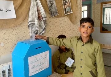 انتخابات شورای دانش‌آموزی مدرسه نواب صفوی خاتم
