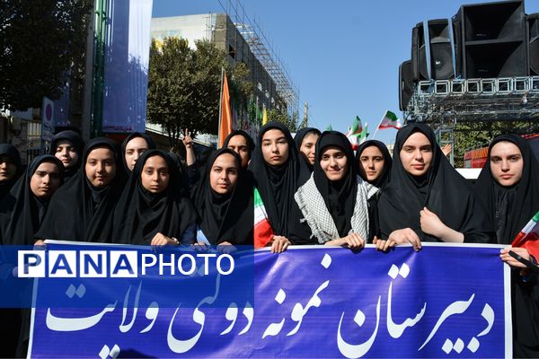 تجلی اقتدار مردم بهارستان در راهپیمایی ۱۳ آبان