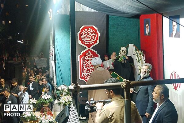 جشن ازدواج ساده ۴۷ زوج جوان؛ جلوه‌ای همانند پیوند آسمانی