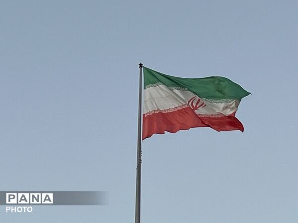  حضور پرشور مردم در وداع و تشییع رهبر انقلاب 