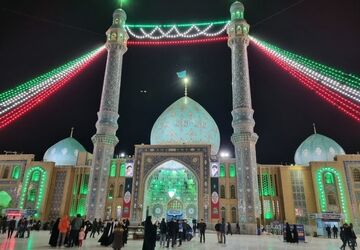 اردوی زیارتی قم و جمکران برای دانش‌آموزان اصفهانی