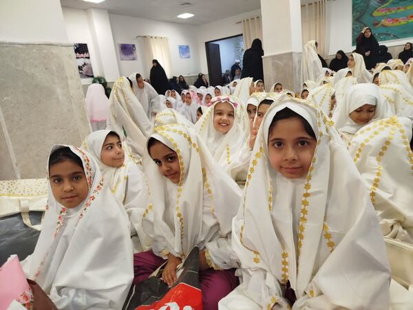 جشن تکلیف برای ۳۶۰ دانش‌آموز پایه سوم شهرستان فاروج