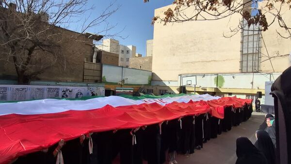 صدای انقلاب طنین انداز شد