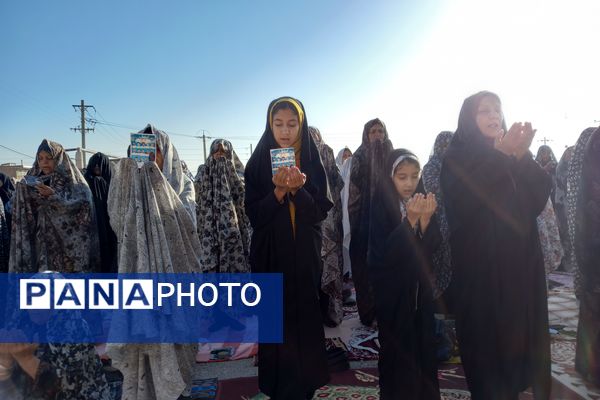 نماز عید فطر ۱۴۰۴ در روستای ظفرآباد شیراز اقامه شد