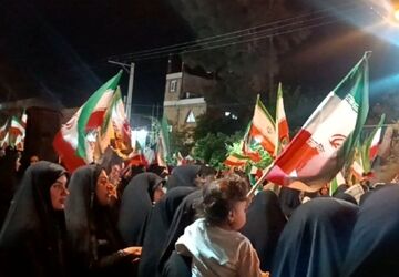 مردم ولایت مدار پلدختری پس از سی و شش شب همچنان در میدان هستند
