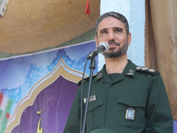 آیین نواختن زنگ ایثار و مقاومت در دبیرستان شاهد معراج