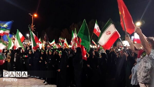  تجدید پیمان با مقاومت در تجمع مردم زیارتعلی رودان و محکومیت حملات آمریکا