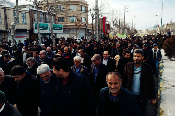 کامیاران در سالگرد پیروزی انقلاب غرق در شور و شکوه