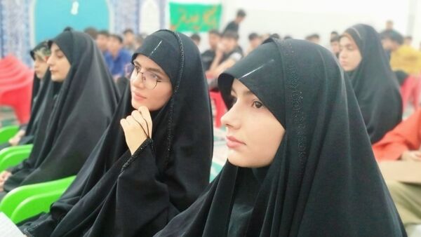 دانش‌آموزان در تریبون آزاد، نقدهای خود را به مسئولان مطرح کردند