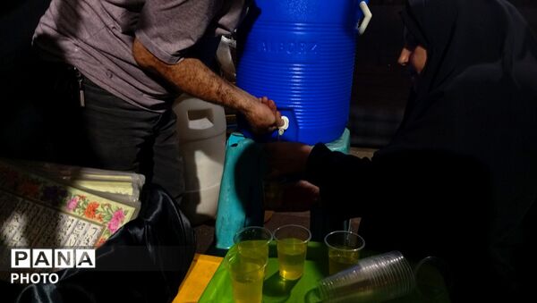 صحنه همدلی و اتحاد؛ تداوم حضور شهروندان در تجمعات شبانه