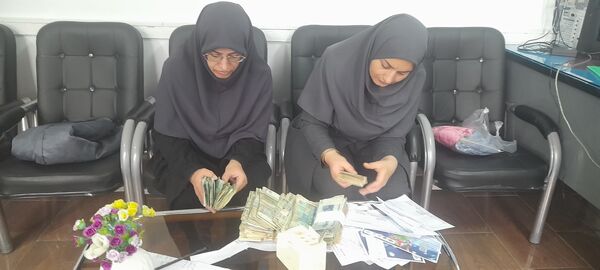جشن احسان نیکوکاری در مدرسه ربابه هاشمیان یزدی شیروان
