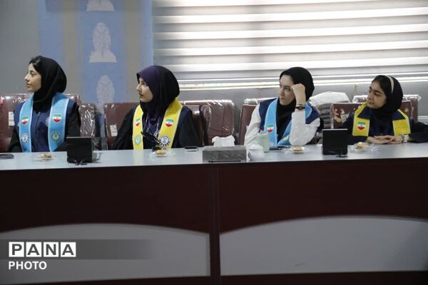 تجلیل از خبرنگاران پانا منطقه ۴ 