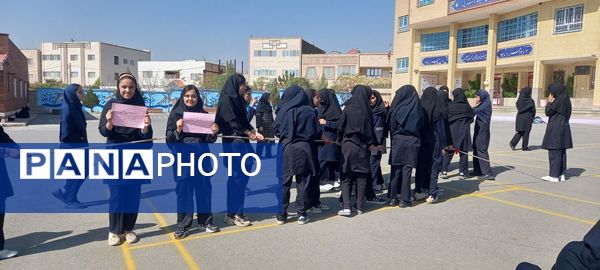 مسابقات درون مدرسه ای در دبیرستان فرهنگ