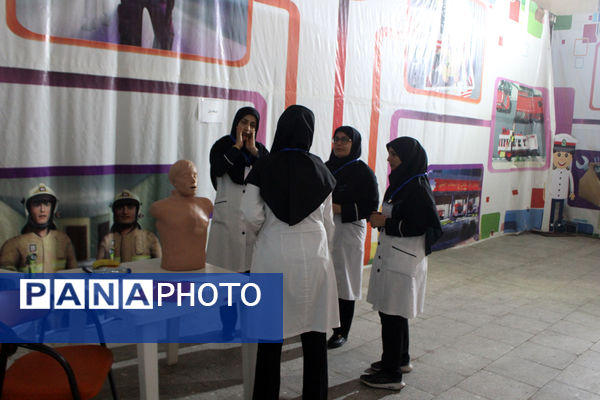 رقابت‌های مراقبین سلامت قم در بخش امداد و نجات