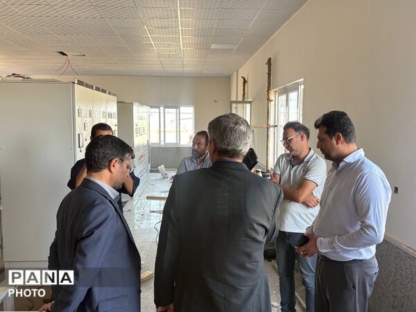 بازدید فرماندار شهرستان کاشمر از پست برق شهرک صنعتی جدید 