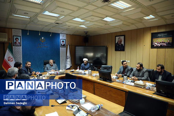 دیدار وزیر آموزش و پرورش با مسئولان اتحادیه انجمن‌های اسلامی دانش‌آموزی سراسر کشور