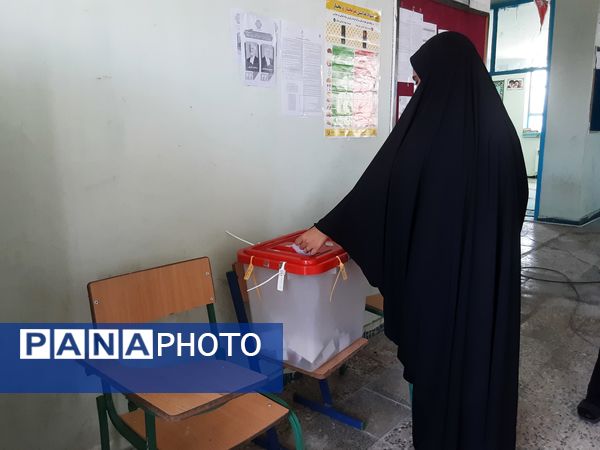 حضور پرشور مردم لرستان برای بار دوم پای صندوق‌های رأی