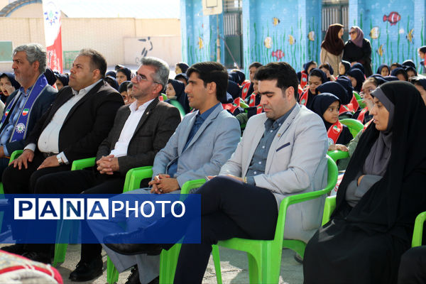 آیین جشن عاطفه‌ها در دبستان ولایت سمنان 