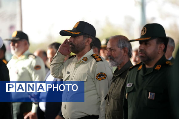 عطر افشانی گلزار شهدا؛ تجدید پیمان با آسمان در یزد