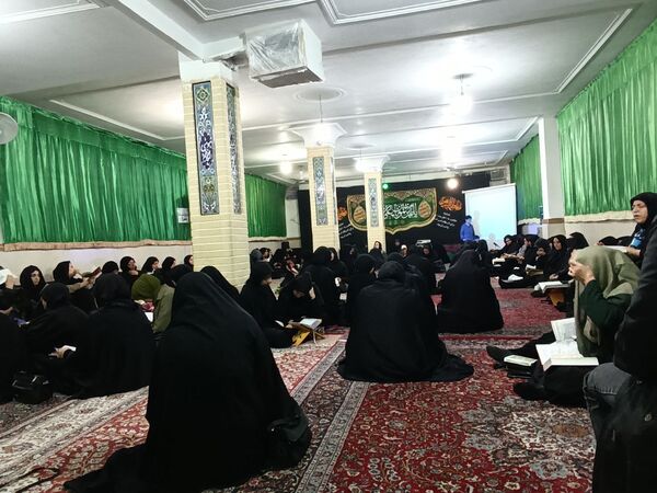 برگزاری مراسم شب قدر در حسینیه بیت الرباب قیامدشت ری 