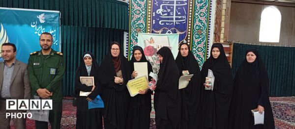 تجلیل از معلمان؛ برتر به مناسبت روز معلم در ملایر