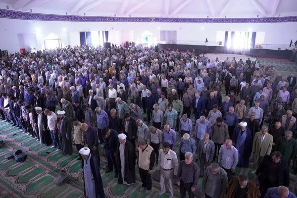 آئــیــــن عبـــــادی سیـــــاسی نـمــازجـمعه شهرستـان فردیــــس
