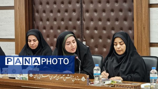 جلسه توسعه فعالیت‌های تربیتی و فرهنگی در گلستان