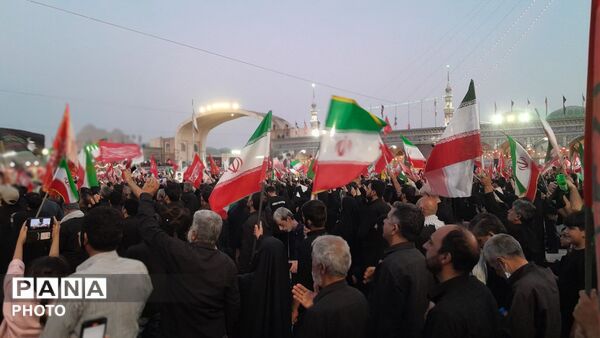 حضور باشکوه و پرشورمیلیونی ملت ایران در مراسم وداع با امام شهید