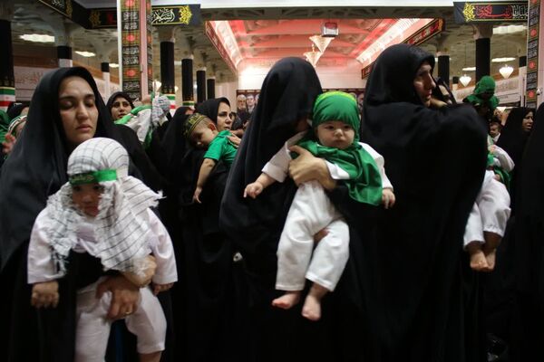لالایی مادرانه در همنوایی با کودکان شهید