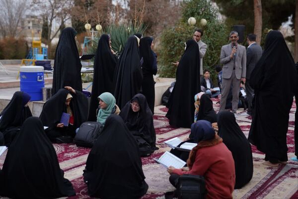 برگزاری ضیافت افطار سازمان دانش‌آموزی استان اصفهان