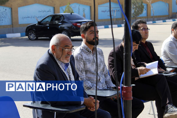 گرامیداشت هفته دفاع مقدس در دبیرستان شریعتی جاجرم