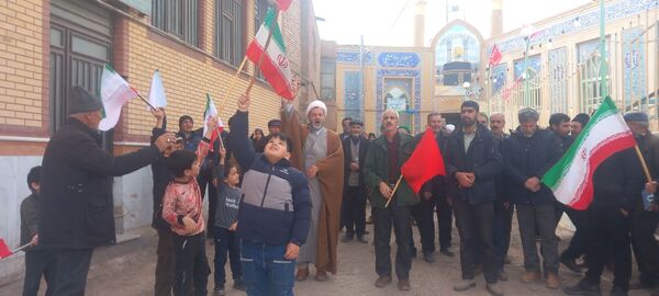 حضور پرشور مردم جلگه رخ در راهپیمایی بزرگداشت ۲۲ بهمن ماه