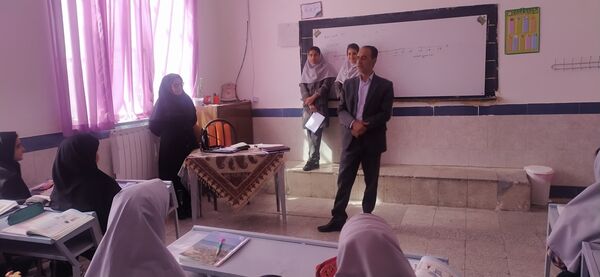 بازدید مسئولین آموزش و پرورش از دبستان دخترانه شهید نجفی فدافن