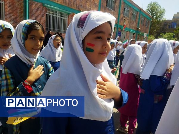 مراسم جشن اقتدار در دبستان ایوب فرشتیان