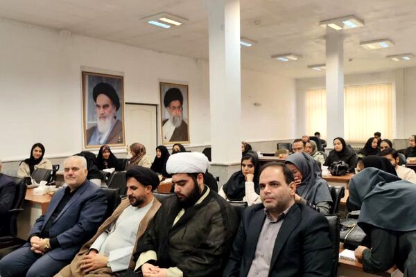 استقبال از دانشجویان جدید در دانشگاه پیام نور فیروزکوه
