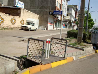 آغاز عملیات جمع‌آوری پل‌های فلزی فرسوده و احداث پل‌های بتنی در شهر بن