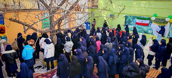 جشن ولادت صاحب الزمان در مدرسه صالحین 