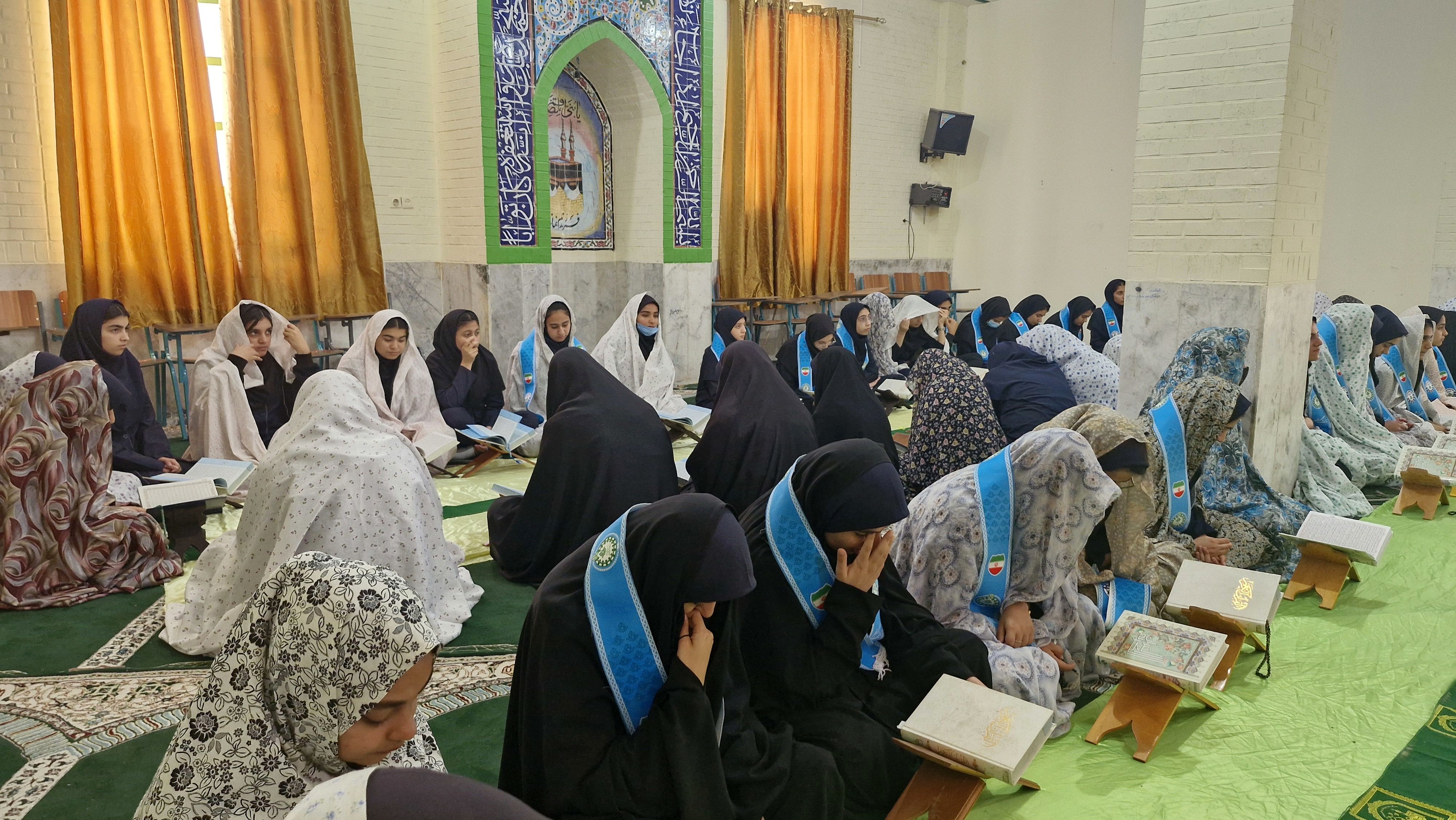 برگزاری محفل انس با قرآن کریم