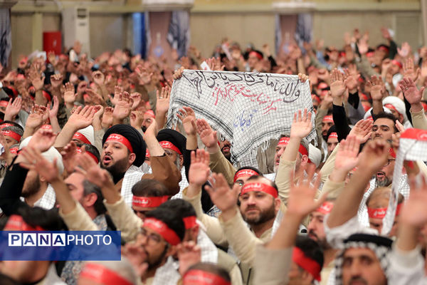 دیدار هزاران نفر از بسیجیان با رهبر معظم انقلاب