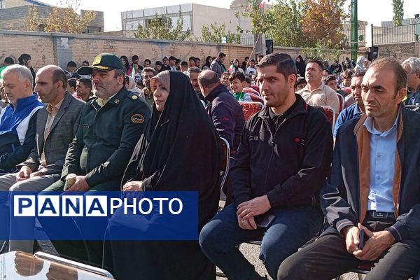  همایش بزرگ پیاده روی خانوادگی در نسیم‌شهر 