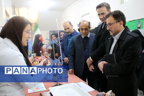 مراسم تجلیل از فعالان و مقام‌آوران عرصه پژوهش و تحقیقات ناحیه یک تبریز