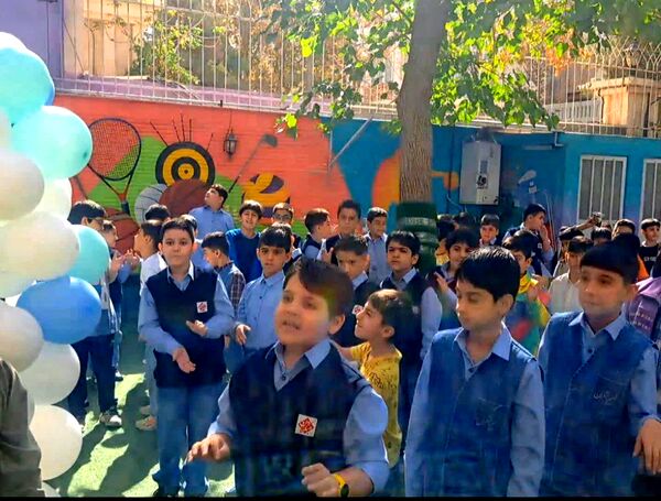 جشن آغاز سال تحصیلی در دبستان مبتکران ناحیه ۷ مشهد