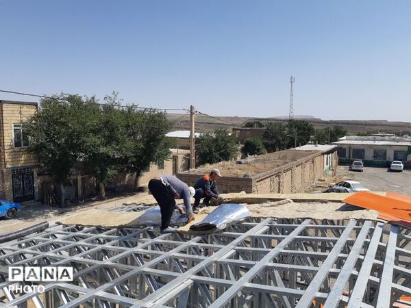 عملیات اجرایی آموزشگاه ۶ کلاسه «شهید دربندی» در روستای قلعه‌ نوِ کلات 